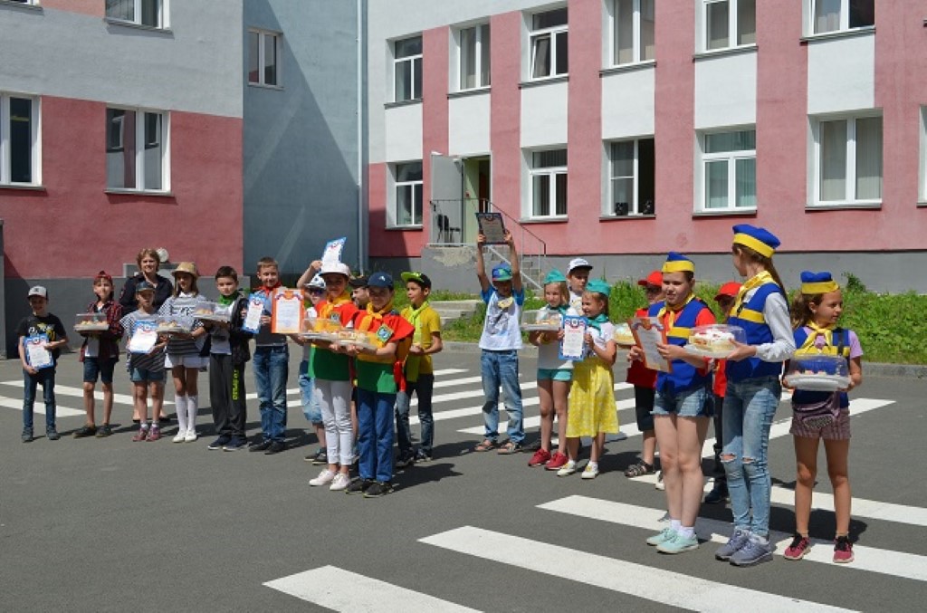 Мбоу 22. Школа 21 Озерск ВК. Сегодня дети учились в школе Озерск.