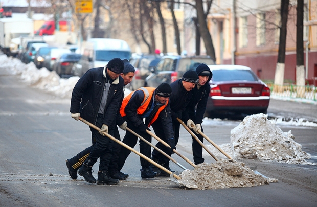 Дворники в москве