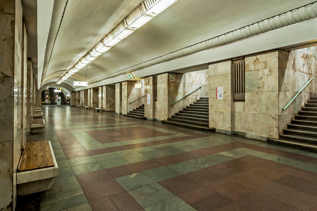 Станция метро университет внутри
