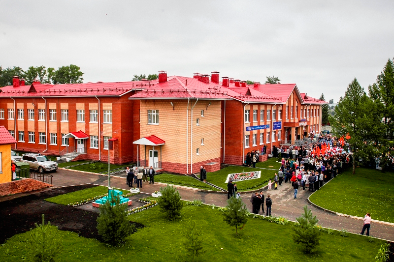 Фото самой школы. 17 ШК Сарапул. МБОУ СОШ 17 Сарапул. Школа 17 г. Сарапул. Сарапул семнадцатая школа.